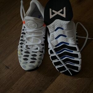 Women’s Nike Metcon sneakers